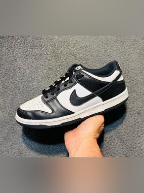 Nike Dunk Low Retro ‘Panda’ GS 2021 (Sz 7Y/8.5W)